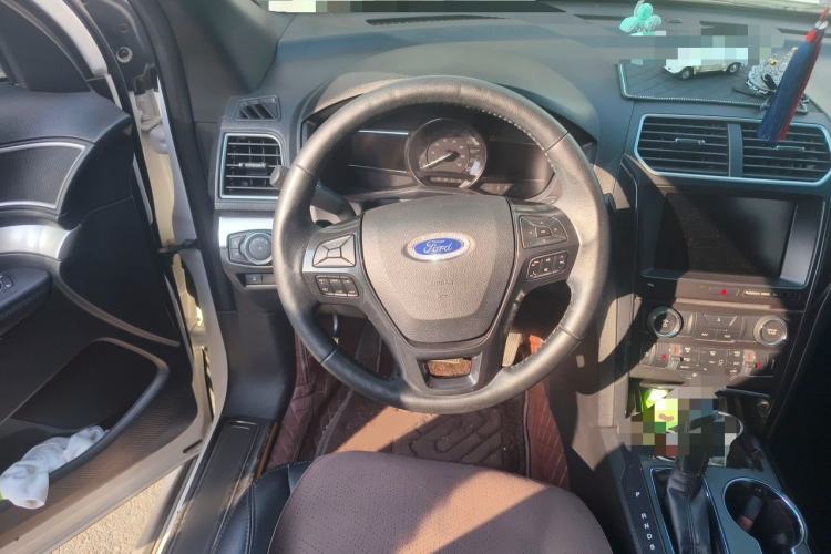 Used Ford Explorer 2016 2.3T Fashion Edition Steering Wheel