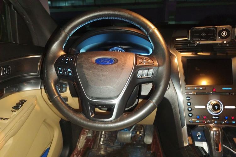 Used Ford Explorer 2016 2.3T Elite Edition Steering Wheel