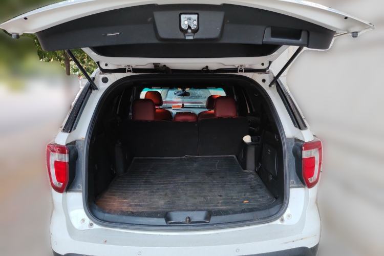 Used Ford Explorer 2016 2.3T Fashion Edition Trunk