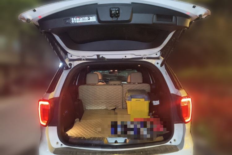 Used Ford Explorer 2016 2.3T Elite Edition Trunk