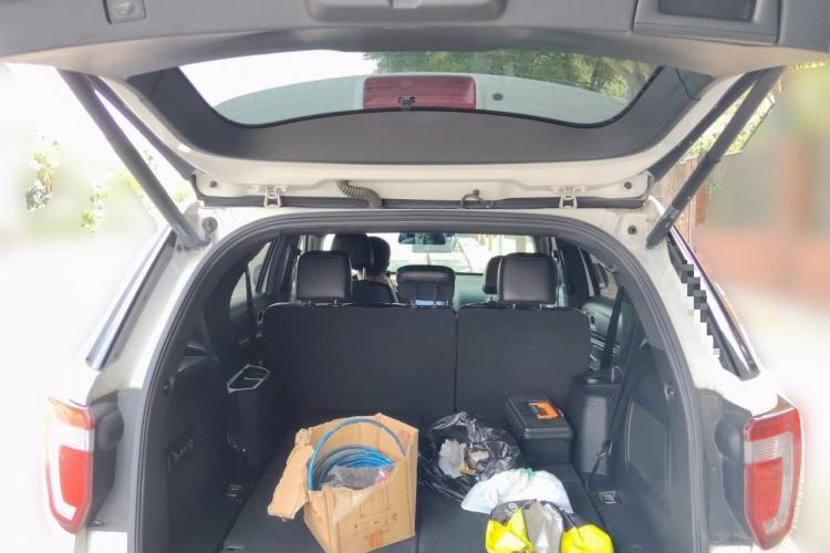 Used Ford Explorer 2016 2.3T Elite Edition Trunk