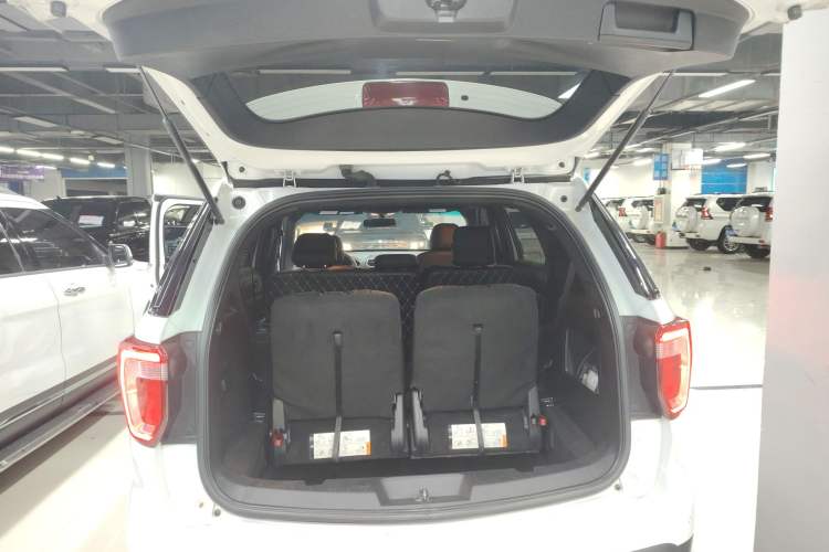 Used Ford Explorer 2016 2.3T Fashion Edition Trunk
