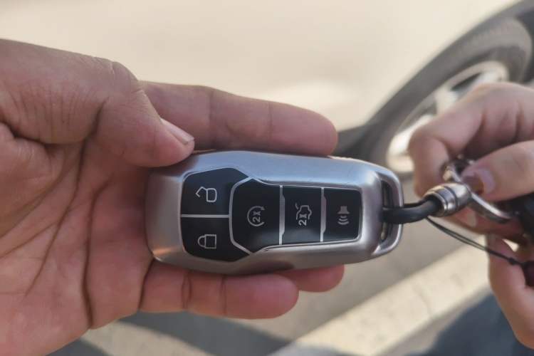 Used Ford Explorer 2016 2.3T Fashion Edition Vehicle Key