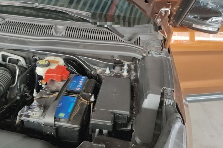 Used Ford Explorer 2016 2.3T Fashion Edition Engine Bay Left