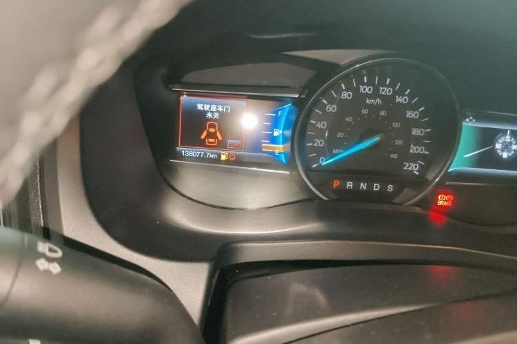 Used Ford Explorer 2016 2.3T Fashion Edition Odometer Close Up