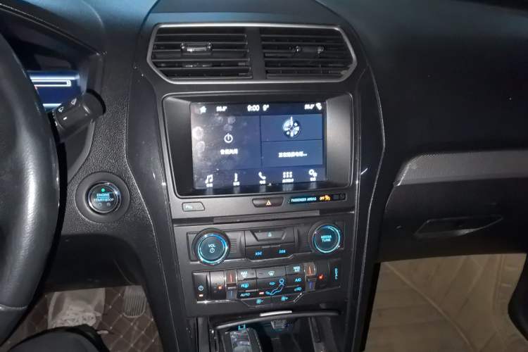 Used Ford Explorer 2017 2.3T Fashion Edition Audio And AC Panel
