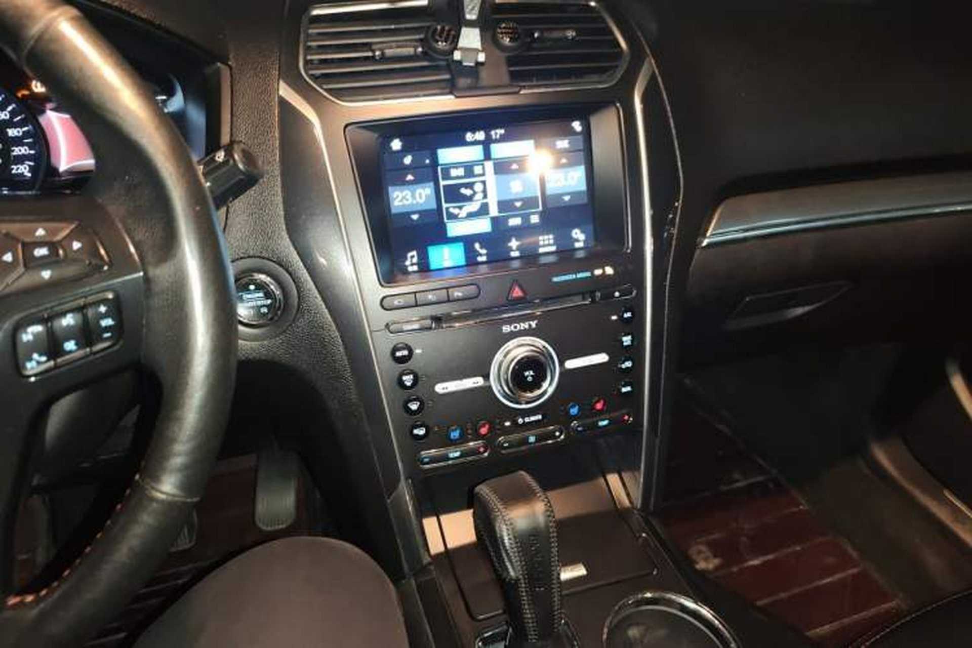 Used Ford Explorer 2017 3.5T Sport Edition Audio And AC Panel