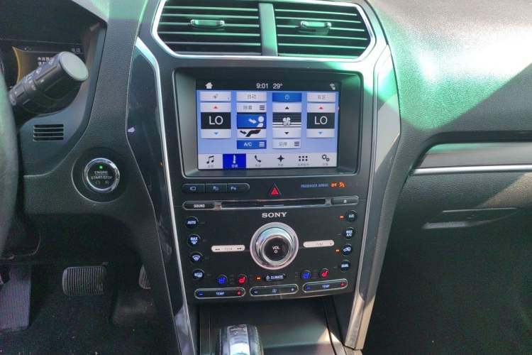 Used Ford Explorer 2017 2.3T Elite Edition Audio And AC Panel