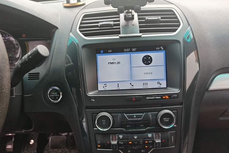 Used Ford Explorer 2017 2.3T Fashion Edition Audio And AC Panel