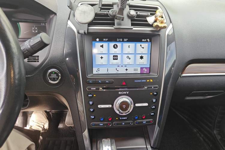 Used Ford Explorer 2017 2.3T Elite Edition Audio And AC Panel