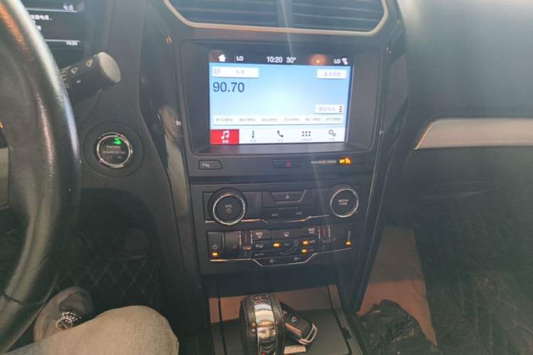 Used Ford Explorer 2017 2.3T Fashion Edition Audio And AC Panel