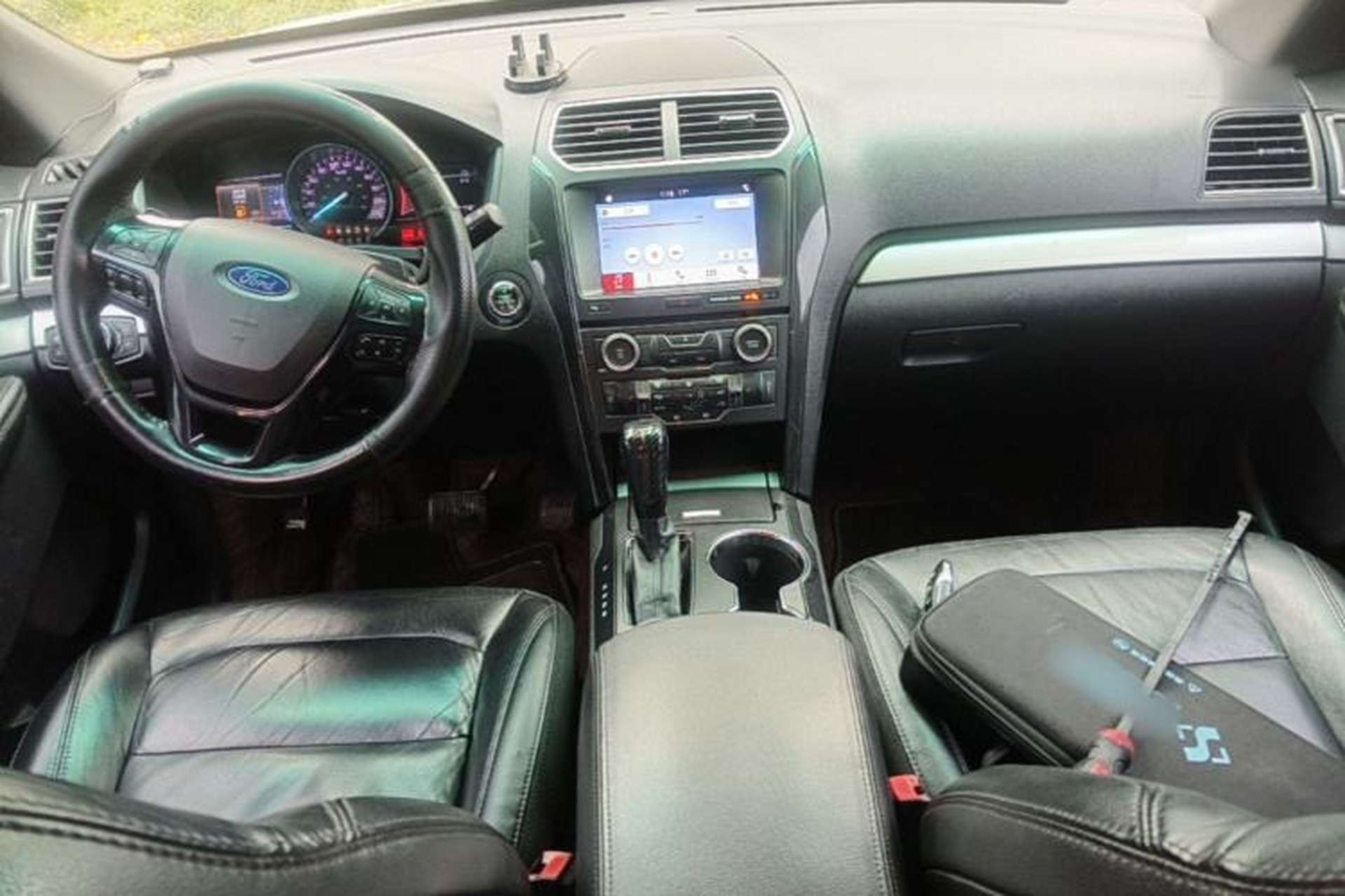 Used Ford Explorer 2017 2.3T Fashion Edition Center Console