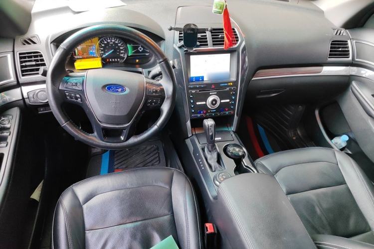 Used Ford Explorer 2017 2.3T Elite Edition Center Console
