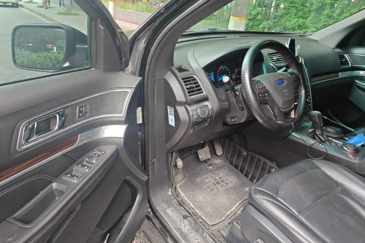 Used Ford Explorer 2017 3.5T Elite Edition Driver Seat