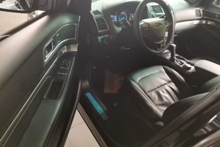 Used Ford Explorer 2017 2.3T Elite Edition Driver Seat