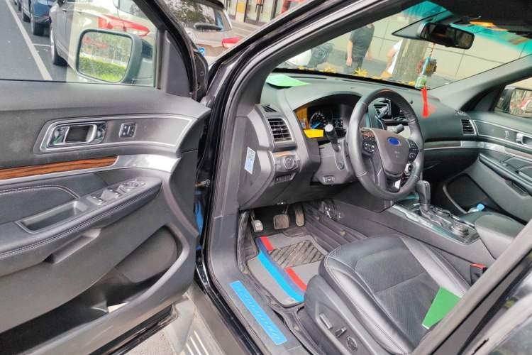 Used Ford Explorer 2017 2.3T Elite Edition Driver Seat