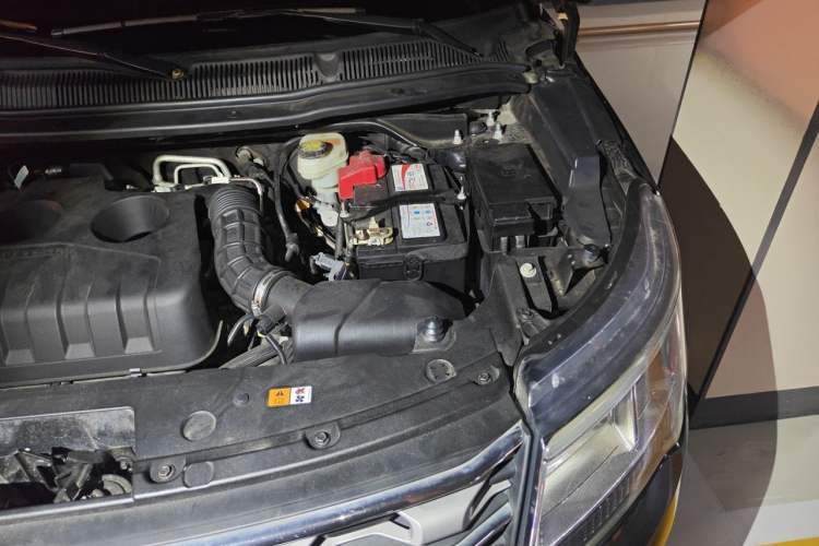 Used Ford Explorer 2017 2.3T Elite Edition Engine Bay Left