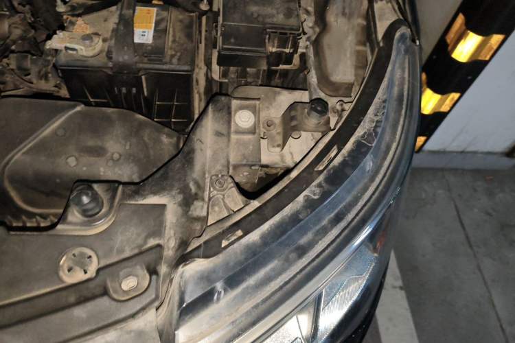 Used Ford Explorer 2017 2.3T Fashion Edition Engine Bay Left
