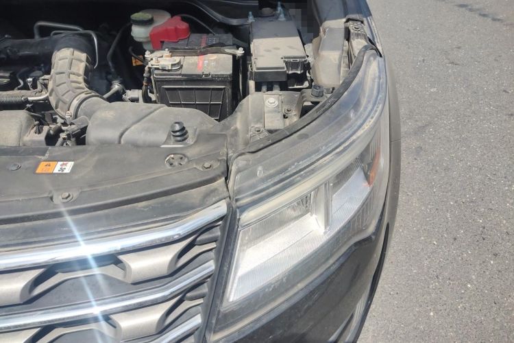 Used Ford Explorer 2017 2.3T Fashion Edition Engine Bay Left