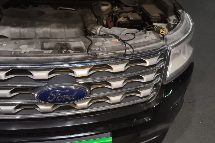 Used Ford Explorer 2017 2.3T Fashion Edition Engine Bay Left