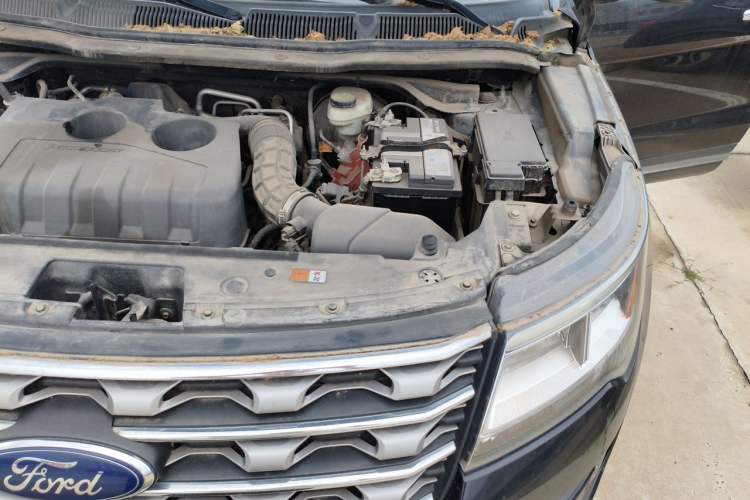 Used Ford Explorer 2017 2.3T Elite Edition Engine Bay Left