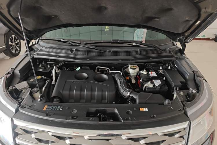Used Ford Explorer 2017 2.3T Fashion Edition Engine Bay