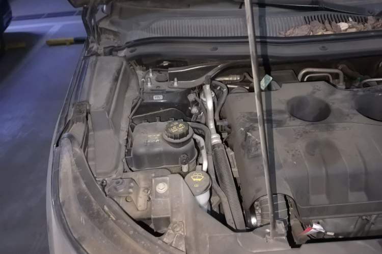 Used Ford Explorer 2017 2.3T Fashion Edition Engine Bay Right
