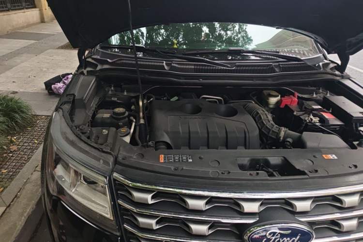 Used Ford Explorer 2017 2.3T Elite Edition Engine Bay Right