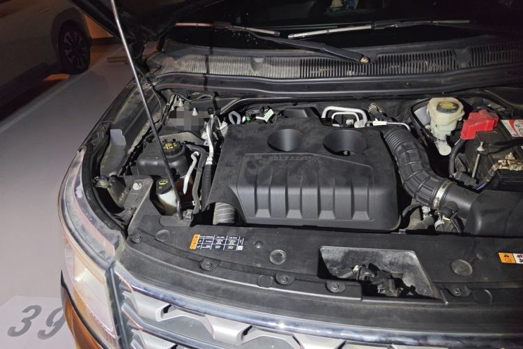 Used Ford Explorer 2017 2.3T Elite Edition Engine Bay Right