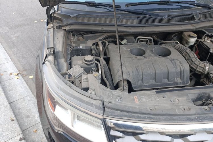 Used Ford Explorer 2017 2.3T Fashion Edition Engine Bay Right