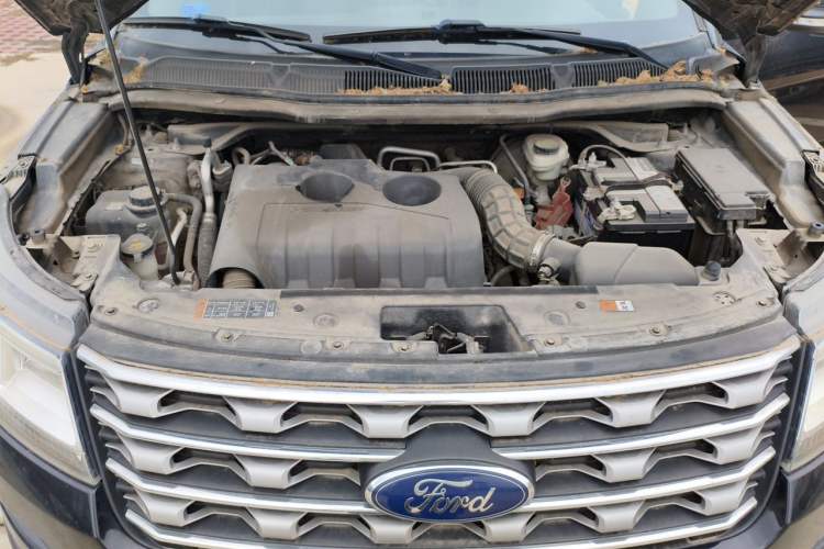 Used Ford Explorer 2017 2.3T Elite Edition Engine Bay