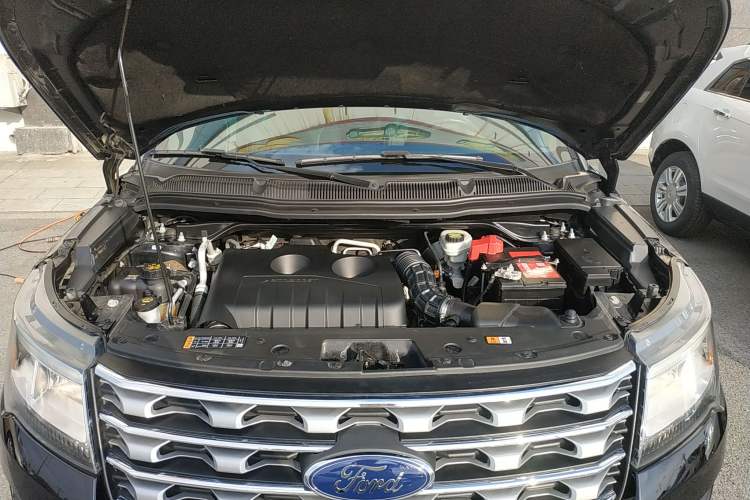 Used Ford Explorer 2017 2.3T Fashion Edition Engine Bay