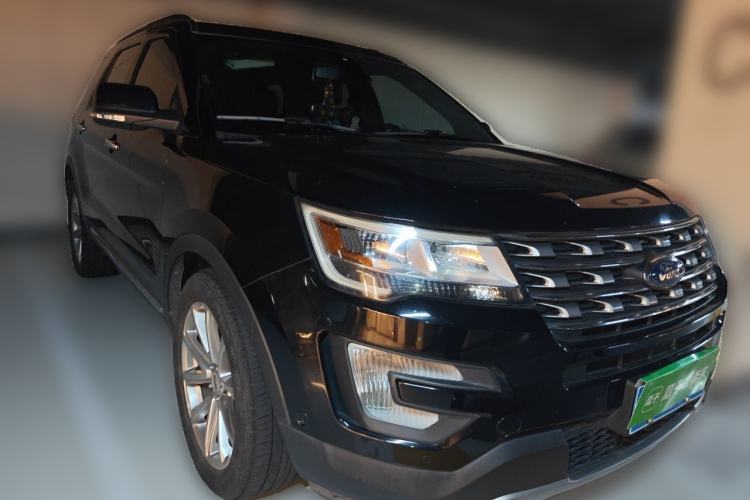 Used Ford Explorer 2017 2.3T Elite Edition Front Right 45 Deg