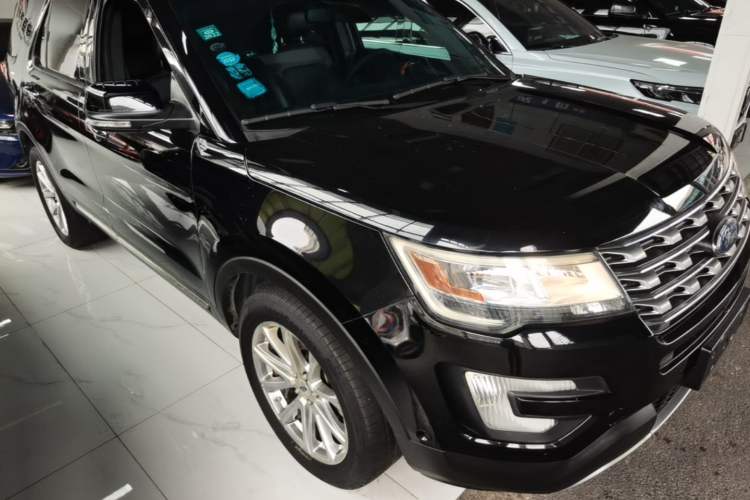 Used Ford Explorer 2017 2.3T Elite Edition Front Right 45 Deg