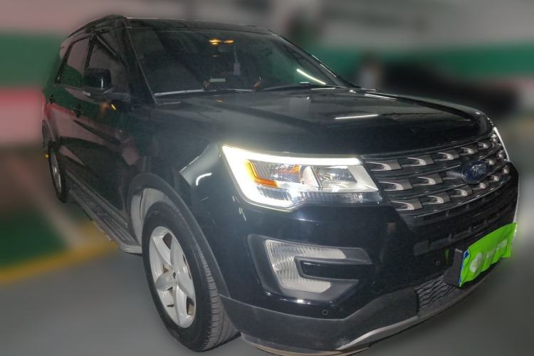 Used Ford Explorer 2017 2.3T Fashion Edition Front Right 45 Deg