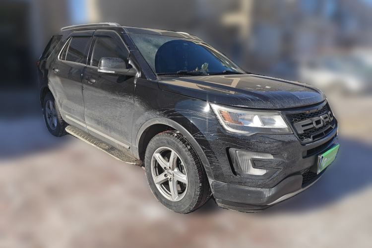 Used Ford Explorer 2017 2.3T Fashion Edition Front Right 45 Deg