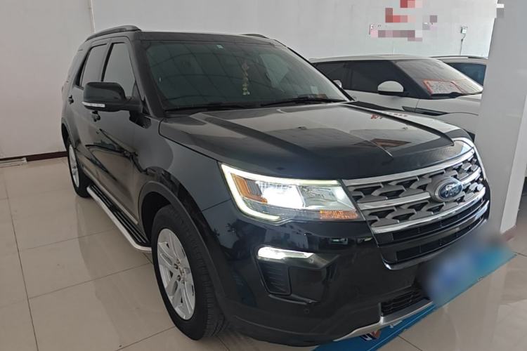 Used Ford Explorer 2017 2.3T Fashion Edition Front Right 45 Deg
