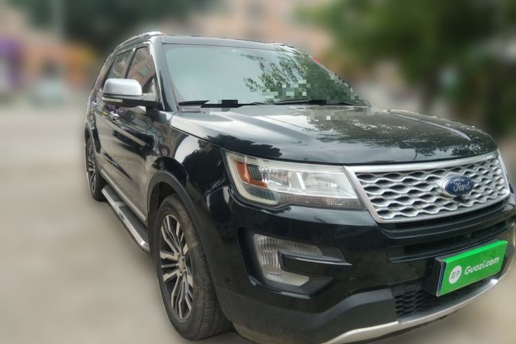 Used Ford Explorer 2017 3.5T Platinum Edition Front Right 45 Deg