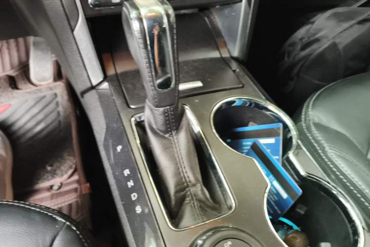 Used Ford Explorer 2017 2.3T Elite Edition Gear Lever