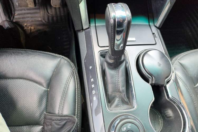 Used Ford Explorer 2017 2.3T Elite Edition Gear Lever
