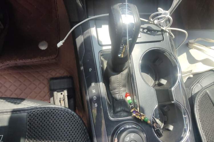 Used Ford Explorer 2017 2.3T Fashion Edition Gear Lever