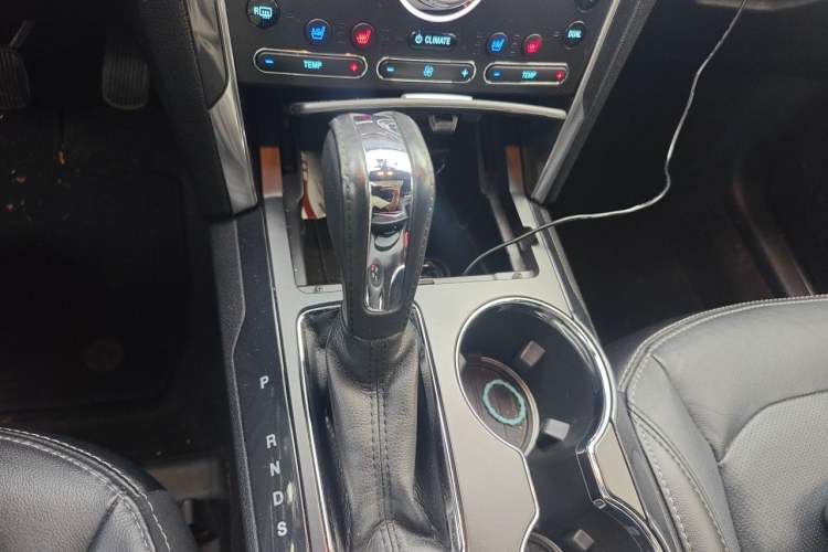 Used Ford Explorer 2017 2.3T Elite Edition Gear Lever