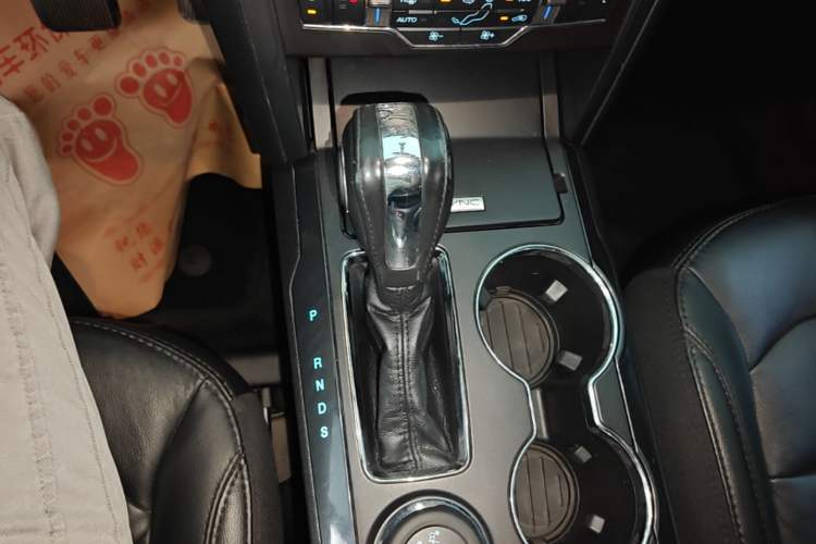 Used Ford Explorer 2017 2.3T Fashion Edition Gear Lever