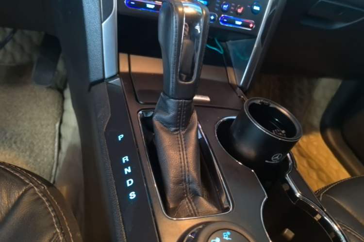 Used Ford Explorer 2017 2.3T Elite Edition Gear Lever