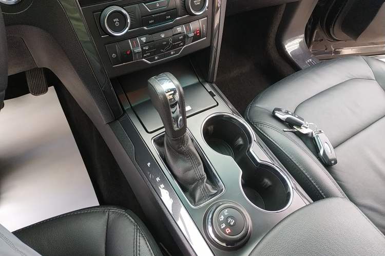 Used Ford Explorer 2017 2.3T Fashion Edition Gear Lever