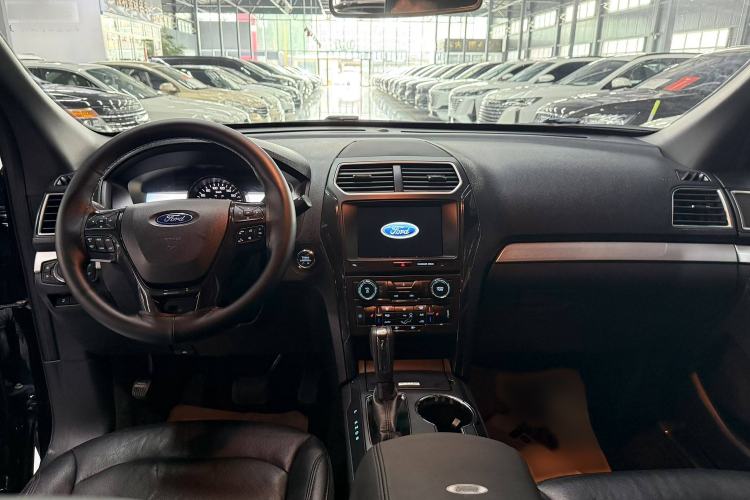 Used Ford Explorer 2017 2.3T Fashion Edition Interior 1