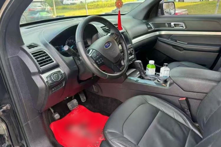 Used Ford Explorer 2017 2.3T Fashion Edition Interior 3