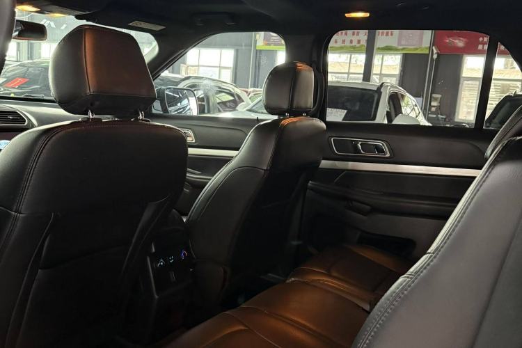 Used Ford Explorer 2017 2.3T Fashion Edition Interior 3