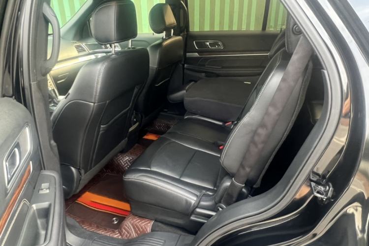 Used Ford Explorer 2017 2.3T Elite Edition Interior 3