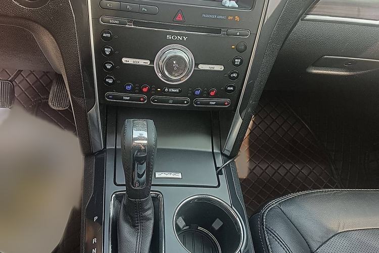 Used Ford Explorer 2017 2.3T Elite Edition Interior 3